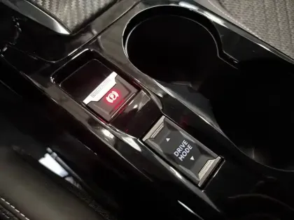 Photo 19 Peugeot 208  Hybrid 100 e-DCS6