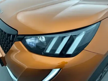 Photo 15 Peugeot 2008  PureTech 130 S&S EAT8