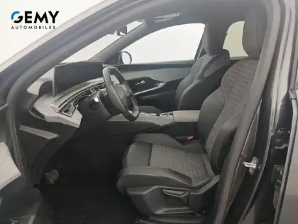 Photo 8 Peugeot 3008  Hybrid 136 e-DCS6