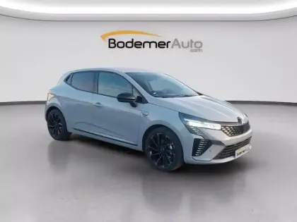Photo 6 Renault Clio  E-Tech full hybrid 145 ch GSR2