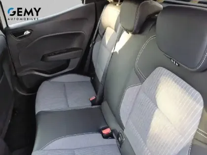 Photo 9 Renault Clio  E-Tech full hybrid 145