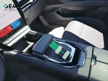 Photo 11 Renault Austral  E-Tech hybrid 200