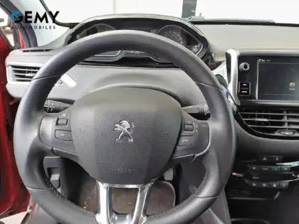 Photo 14 Peugeot 2008  BlueHDi 100ch BVM6