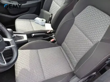Photo 8 Renault Clio  E-Tech full hybrid 145