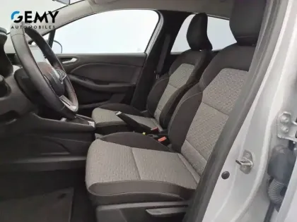 Photo 23 Renault Clio  E-Tech full hybrid 145