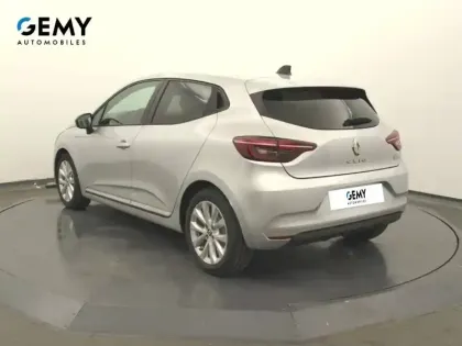 Photo 21 Renault Clio  E-Tech full hybrid 145