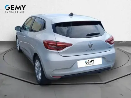 Photo 6 Renault Clio  E-Tech full hybrid 145