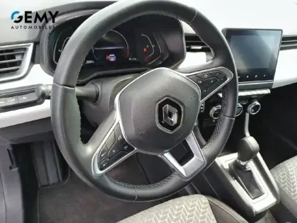 Photo 12 Renault Clio  E-Tech full hybrid 145