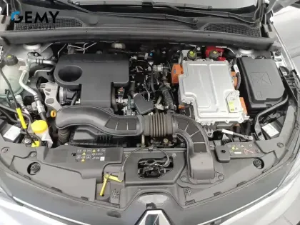 Photo 26 Renault Clio  E-Tech full hybrid 145