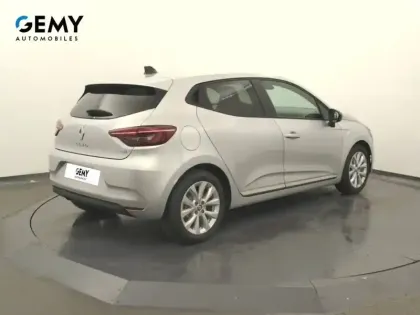 Photo 32 Renault Clio  E-Tech full hybrid 145