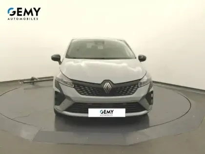 Photo 36 Renault Clio  E-Tech full hybrid 145