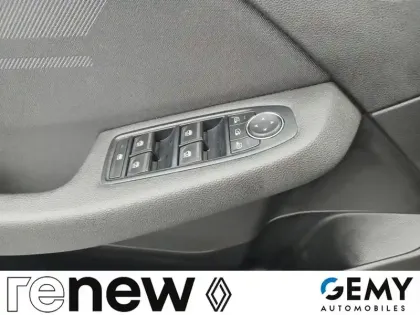 Photo 31 Renault Clio  E-Tech full hybrid 145