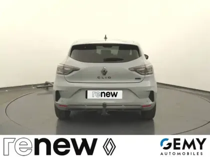 Photo 19 Renault Clio  E-Tech full hybrid 145