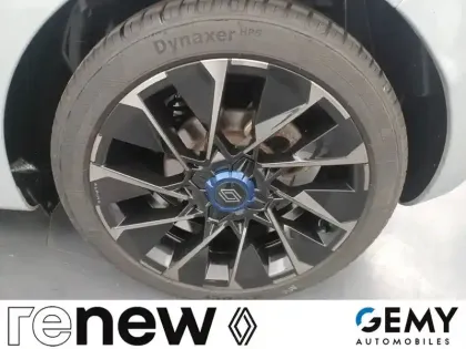 Photo 25 Renault Clio  E-Tech full hybrid 145
