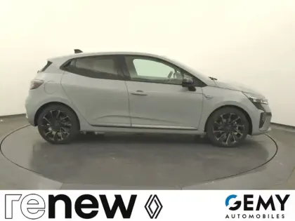 Photo 18 Renault Clio  E-Tech full hybrid 145