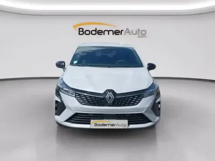 Photo 22 Renault Clio  E-Tech full hybrid 145
