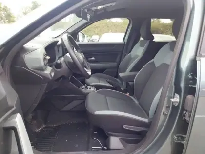 Photo 8 Dacia Duster  Hybrid 140
