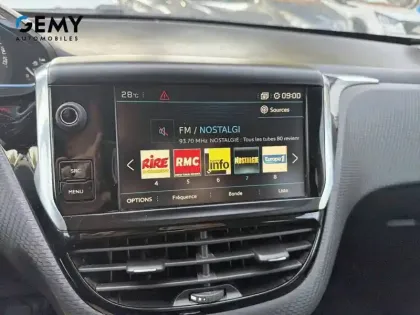 Photo 16 Peugeot 2008  PureTech 110ch S&S BVM6