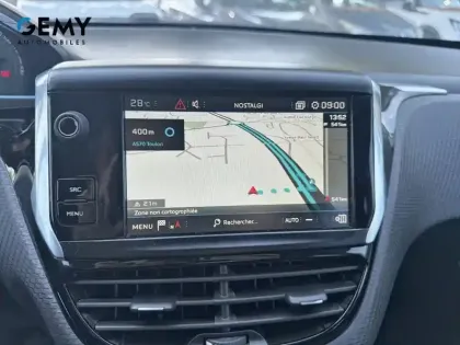Photo 17 Peugeot 2008  PureTech 110ch S&S BVM6