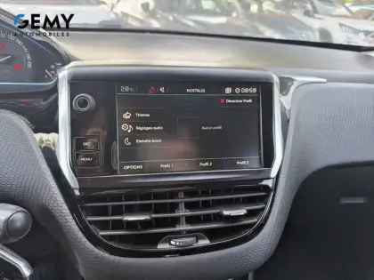 Photo 14 Peugeot 2008  PureTech 110ch S&S BVM6