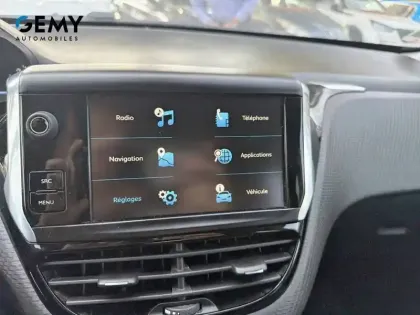 Photo 15 Peugeot 2008  PureTech 110ch S&S BVM6