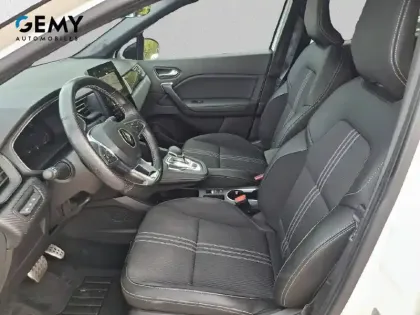 Photo 8 Renault Captur  E-Tech full hybrid 145