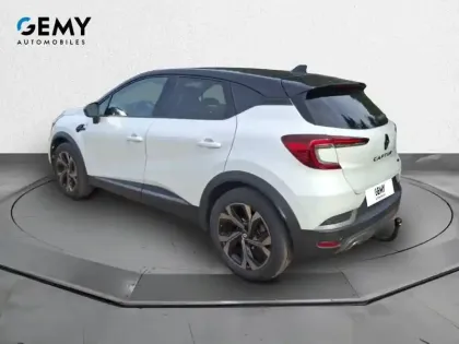 Photo 6 Renault Captur  E-Tech full hybrid 145