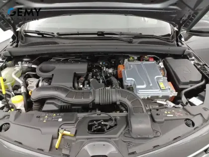 Photo 14 Renault Clio  E-Tech full hybrid 145