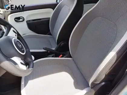 Photo 8 Renault Twingo  III E-Tech