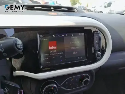 Photo 14 Renault Twingo  III E-Tech