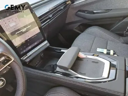 Photo 11 Renault Espace  full hybrid E-Tech 200 ch 7pl