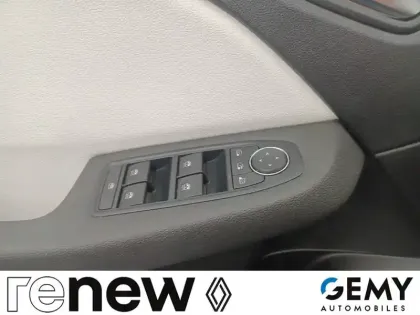 Photo 31 Renault Clio  E-Tech full hybrid 145
