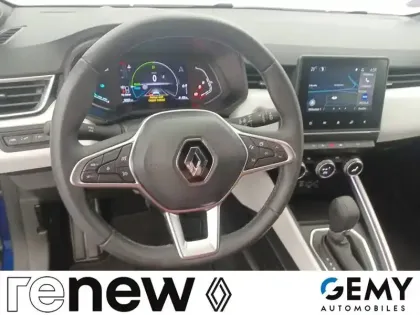 Photo 27 Renault Clio  E-Tech full hybrid 145