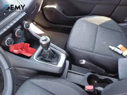 Photo 11 Renault Captur  TCe 90