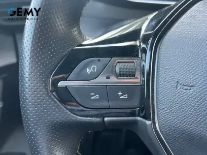 Photo 22 Peugeot 208  Electrique 50 kWh 136ch