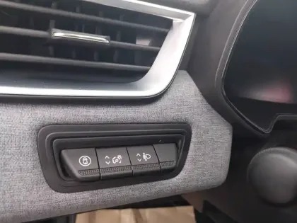 Photo 27 Renault Clio  E-Tech full hybrid 145 ch GSR2