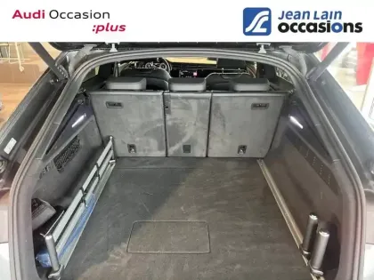Photo 17 Audi Q8  60 TFSI e 462 Tiptronic 8 Quattro