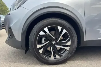Photo 12 Peugeot 2008  BlueHDi 130 S&S EAT8