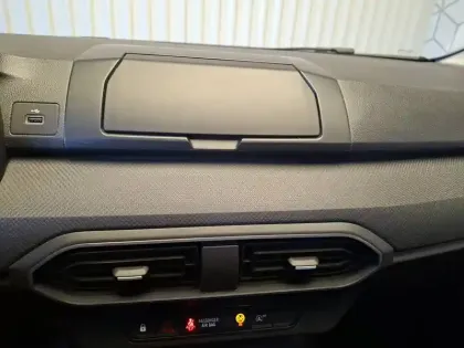 Photo 33 Dacia Sandero  SCe 65