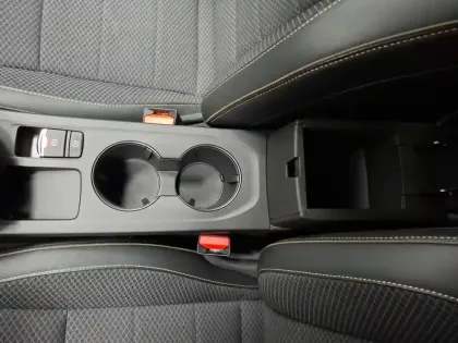 Photo 34 Renault Arkana  E-Tech full hybrid 145 GSR2