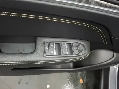 Photo 27 Renault Arkana  E-Tech full hybrid 145 GSR2