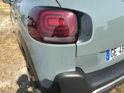 Photo 16 Citroën C3 Aircross  BlueHDi 110 S&S BVM6