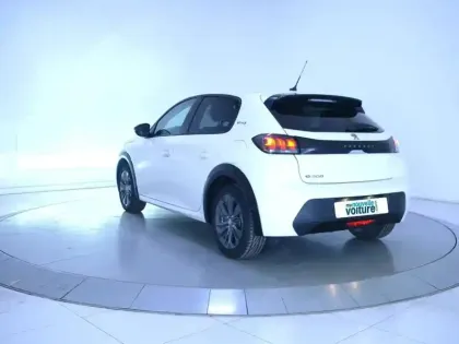 Photo 6 Peugeot 208  Electrique 50 kWh 136ch