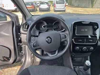 Photo 8 Renault Clio  Estate TCe 90 - 19