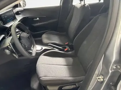 Photo 10 Peugeot 208  Hybrid 110 e-DCS6
