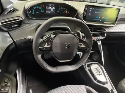 Photo 8 Peugeot 208  Hybrid 110 e-DCS6