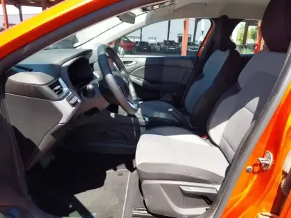Photo 8 Renault Clio  E-Tech full hybrid 145