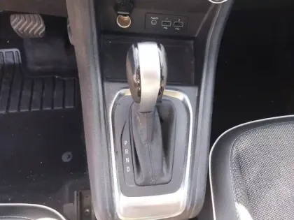 Photo 12 Renault Captur  TCe 130 EDC FAP