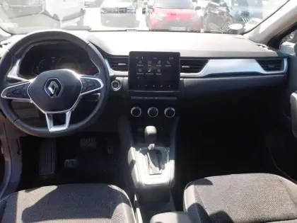Photo 9 Renault Captur  E-Tech full hybrid 145