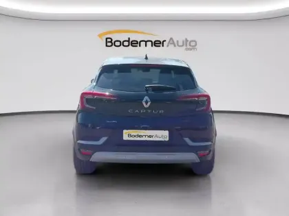 Photo 18 Renault Captur  E-Tech full hybrid 145